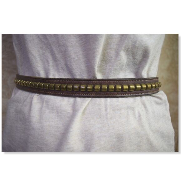 Tory Leather Co. Havana Brown Studded 3/4” English Bridle Clincher Belt Size 28 - Picture 3 of 11
